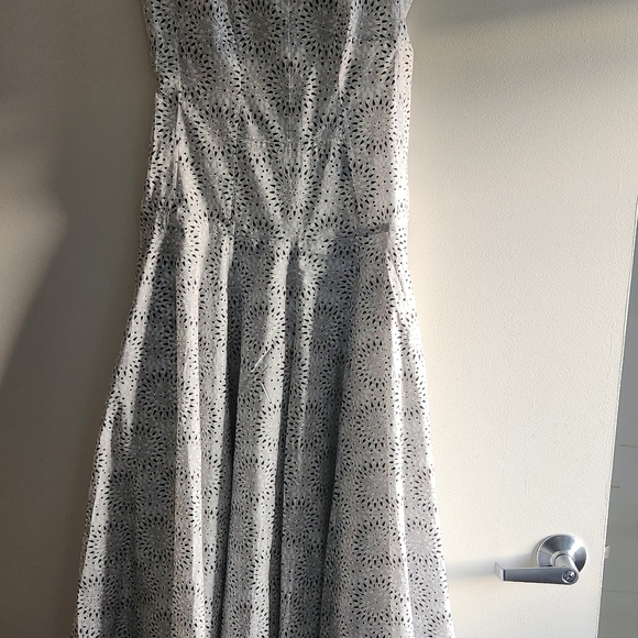 Patterned Midi Dress. - Picture 2 of 8